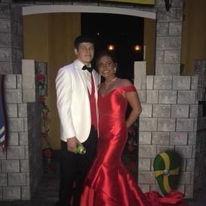 Meet your Posher, Abbie